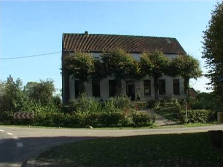 Die Düffel : Dieses Haus liegt "auf einem Poll" ( Anhöhung )